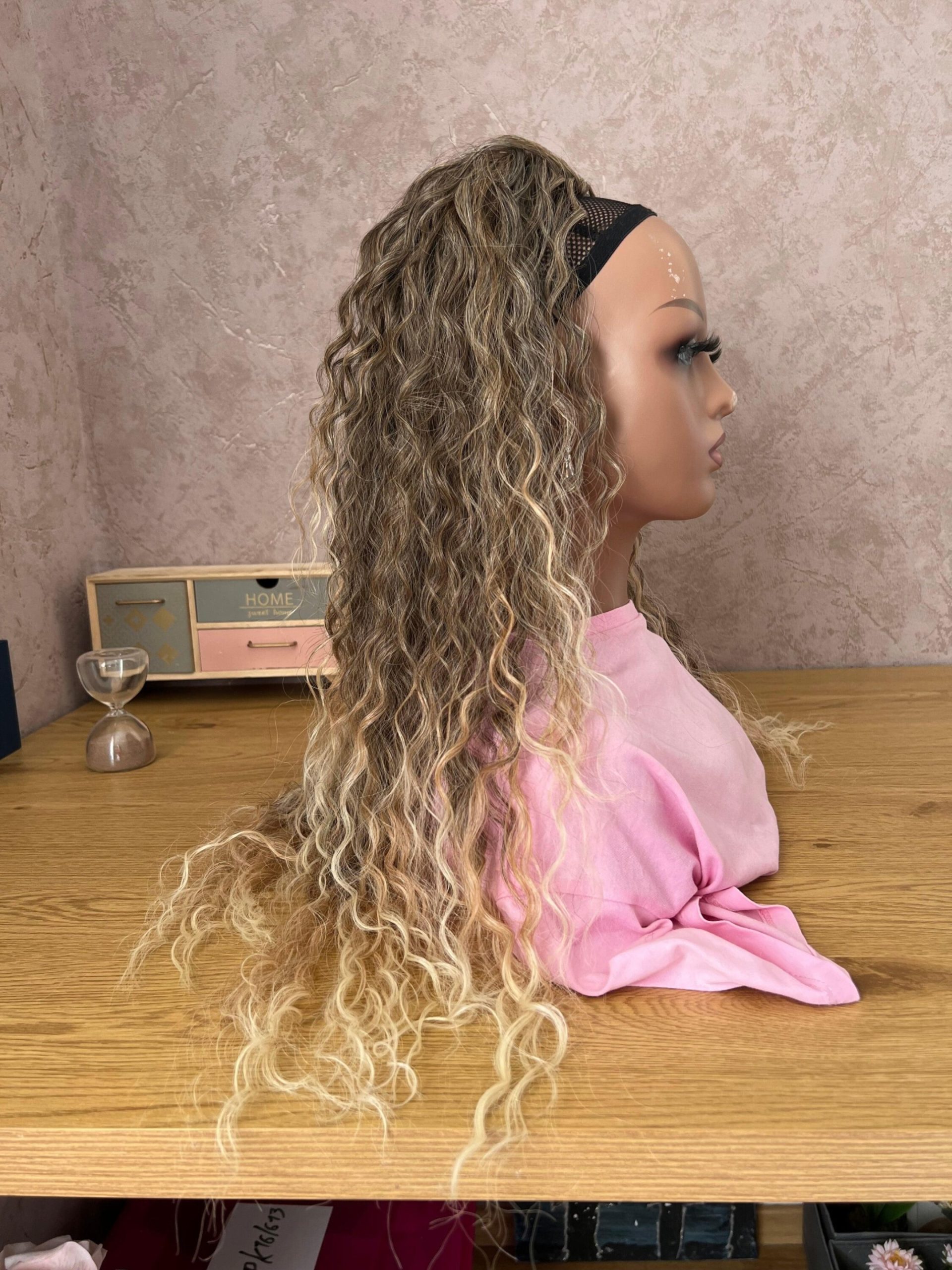 Rep za kosu - Ombre pepeljasti, kovrdjavi - 75cm - Premium kvalitet 6 rep-za-kosu-ombre-pepeljasti-kovrdjavi-75cm-eynna-human-hair-7-scaled-1.jpg