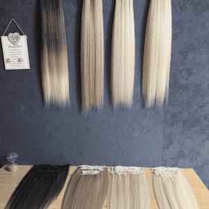 clip-in ekstenzije - ekstenzije-za-kosu-umjetno-vlakno-svijetlije-nijanse-eynna-human-hair-1-scaled-1.png