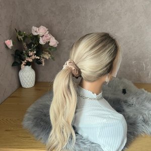perika-od-prirodne-ljudske-kose-ombre-platinum-valovita-premium-eynna-human-hair-9-scaled-scaled-1.jpg