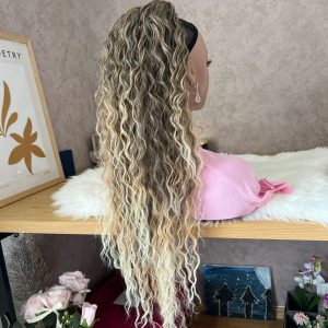 rep za kosu-ombre-pepeljasti-kovrdjavi-75cm-eynna-human-hair-3-scaled-1.jpg