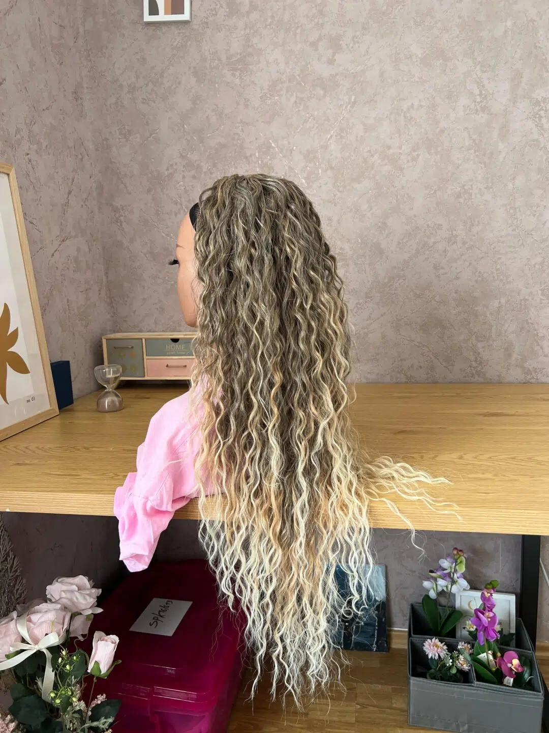 Ombre pepeljasti kovrdžavi rep 75 cm 4 rep-za-kosu-ombre-pepeljasti-kovrdjavi-75cm-eynna-human-hair-4-1080x1440.jpg